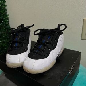 Nike Foam